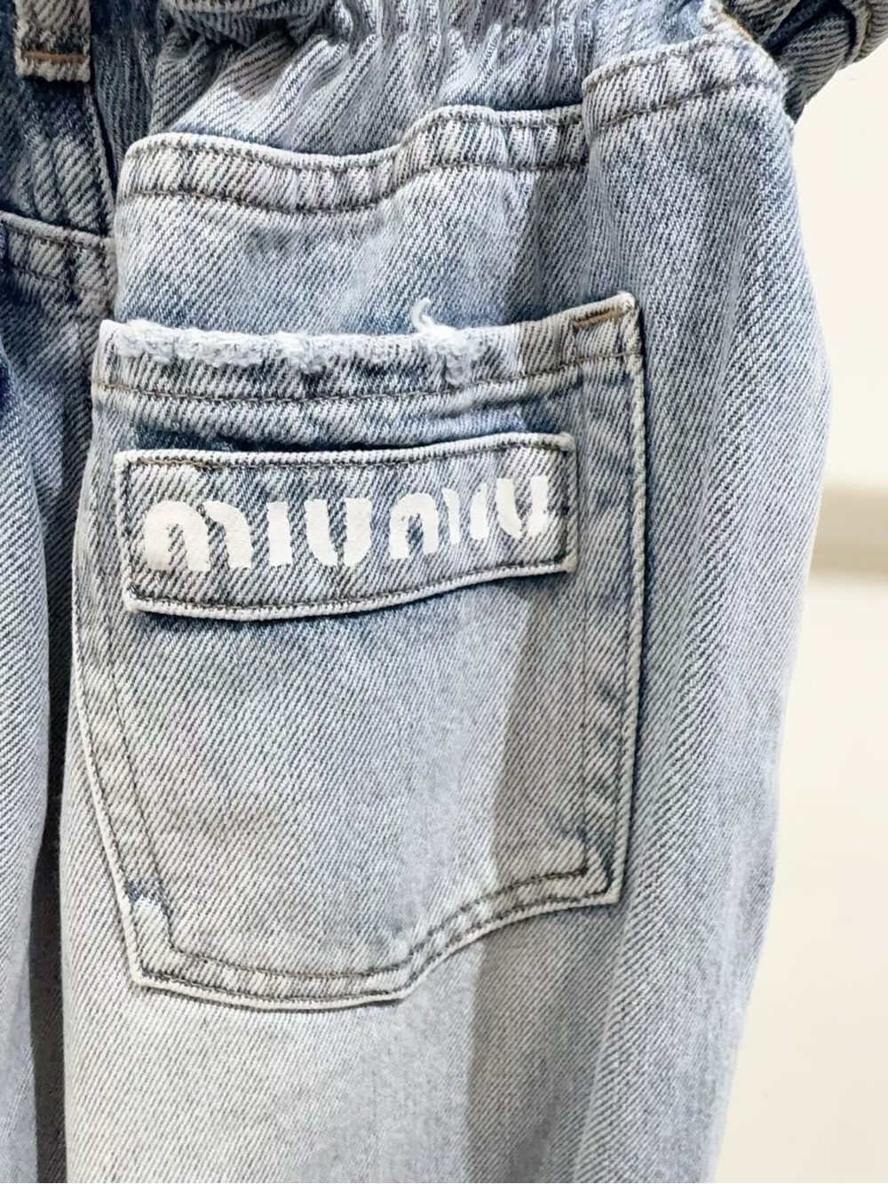 🚩steal Miu Miu Light Wash Paperbag High-Rise Jeans - Picture 4 of 6
